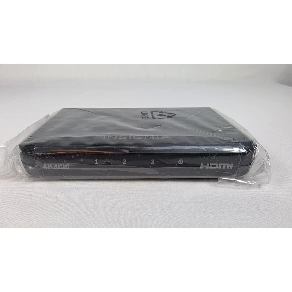 Insignia 3-Port HDMI Switch 4K 60Hz HDR 18Gbps Selector NS-HZ335 Black 6ft Cord